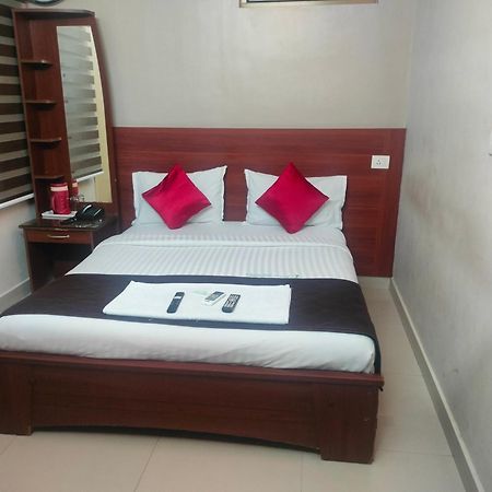 Hotel I-Way Residency Perungudi Τσενάι Εξωτερικό φωτογραφία